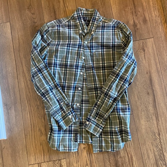 American Eagle men’s small lightweight button up. - Picture 2 of 4